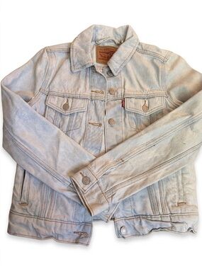 Levi's Light Wash Blue Denim Jean Jacket